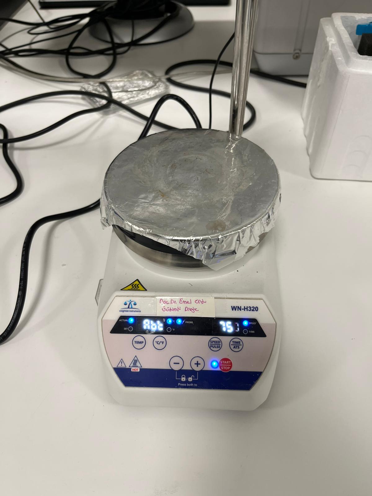 Isıtıcılı Manyetik Karıştırıcı-Fotoğraf